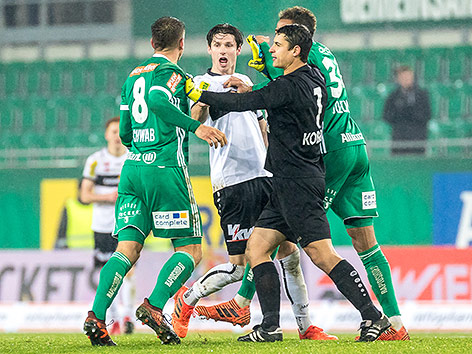 © GEPA/Martin Hoermandinger Stefan Schwab, Joelinton (beide Rapid), Martin Kobras und Benedikt Zech (Altach)