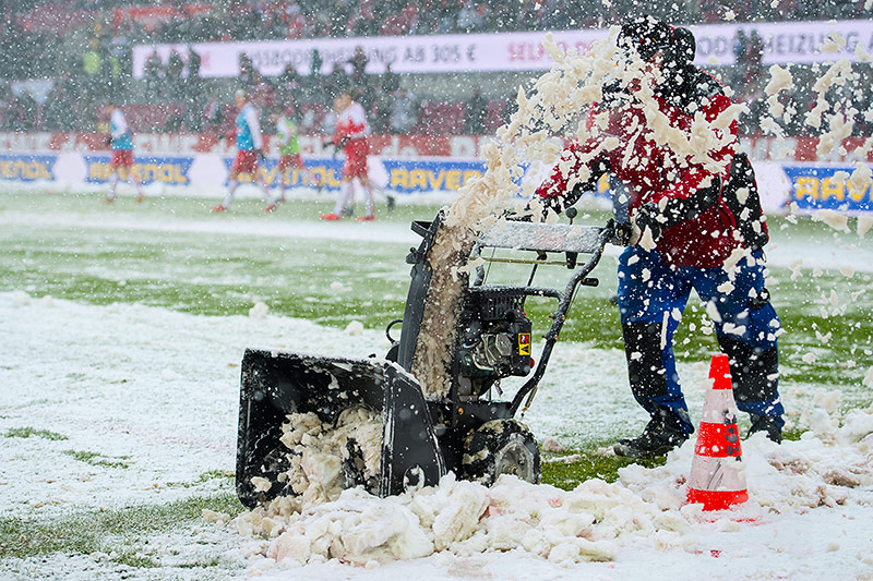© APA/AFP/dpa/Guido Kirchner Starker Schneefall in Köln