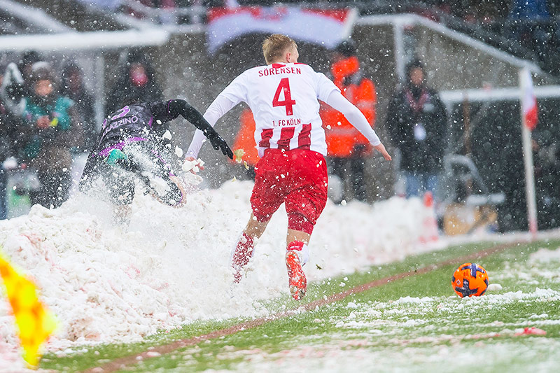 © APA/AFP/dpa/Guido Kirchner Starker Schneefall in Köln