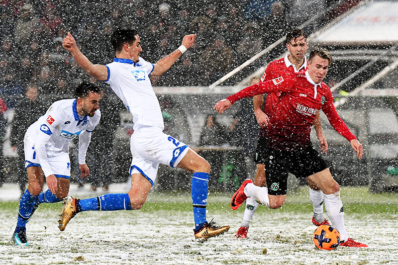 © APA/AFP/dpa/Peter Steffen Starker Schneefall in Hannover