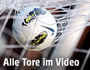 Ball im Netz