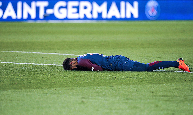 © APA/AFP/Geoffroy van der Hasselt Neymar (Paris Saint Germain) nach einem Foul