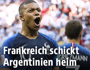 Mbappe (Frankreich) jubelt