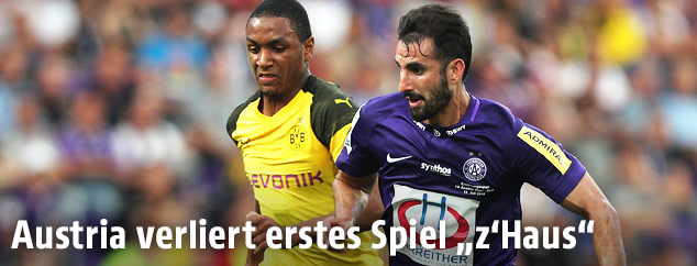 Szene zwischen Austria Wien und Borussia Dortmund