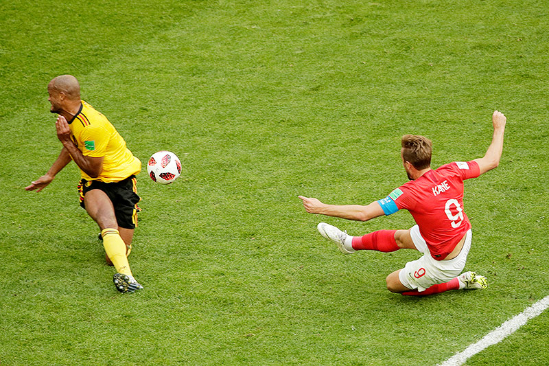 © AP/Dmitri Lovetsky Szene aus dem Spiel Belgien - England