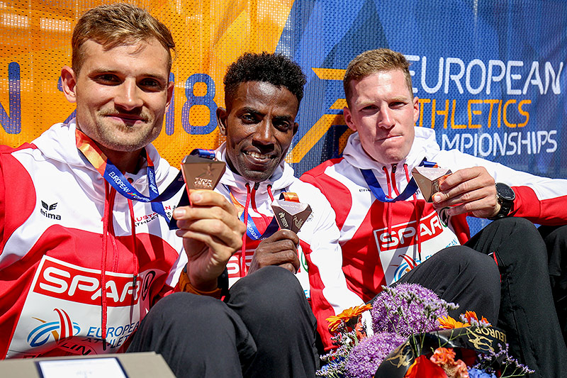 © GEPA/Mario Kneisl Christian Steinhammer, Lemawork Ketema und Peter Herzog (AUT) mit Bronzemedaillen