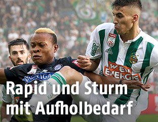 Mert Müldür (Rapid) gegen Emeka Friday Eze (Sturm)